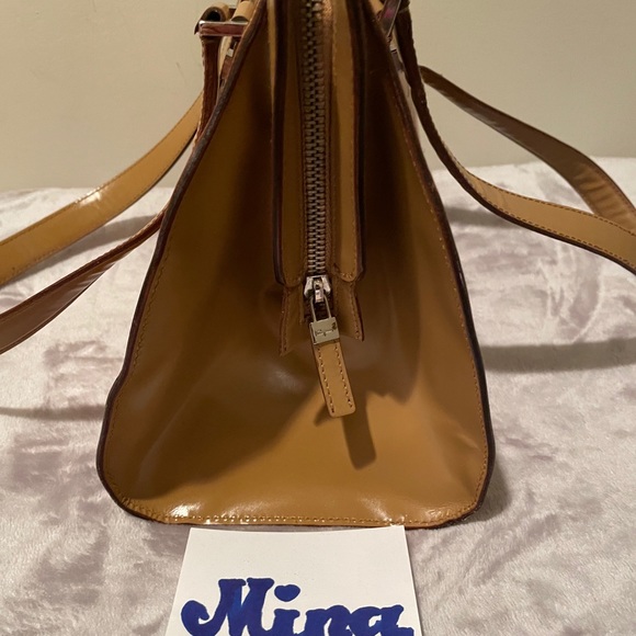 Authentic S.Ferragamo Vintage 1990Camel logo Milan Italy bag - Picture 4 of 14